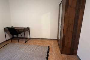 Wir bieten möblierte WG-Zimmer an (2 Wohnungen je 3 Zimmer). – Wilhelm-Leuschner-Straße 3, 74080 Heilbronn – Vorschaubild 2