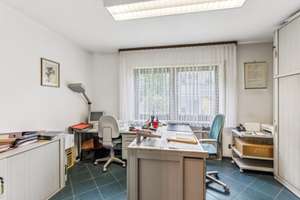 Großzügiges EFH mit Einliegerwohnung (diese ist vermietet) in gefragter Lage in Nürnberg-Schniegling – Die vollständige Adresse der Immobilie erhältst du vom Anbieter., 90427 Schniegling, Nürnberg – Vorschaubild 14
