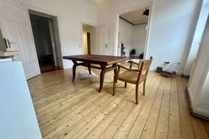 Geräumige Drei-Zimmer-Wohnung mit charmanten Altbaucharakter  – Jahnstraße 42, 65185 Mitte, Wiesbaden – Vorschaubild 2