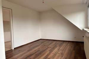 *Großzügige, helle 3,5-Zi.-Whg., Grandstraße, E-Bedingrade!* – Grandstraße 68, 45357 Dellwig, Essen – Vorschaubild 4