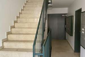 von privat - 12 qm Südbalkon, ruhige Innenhoflage, 50 m zur U-Bahn – Heinz-Hilpert-Straße -, 81739 Neuperlach, München – Vorschaubild 4