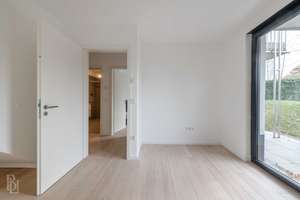 Wohnen auf 2 Ebenen: 4-Zimmer-Maisonette mit Fußbodenheizung, Einbauküche, Terrasse und Balkon – Die vollständige Adresse der Immobilie erhältst du vom Anbieter., 14055 Westend, Berlin – Vorschaubild 4