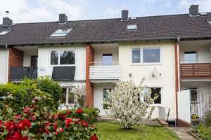 Modernisiertes Reihenmittelhaus mit Garten, großer Terrasse, Balkon & Vollkeller in ruhiger Lage  – Schweriner Straße 17, 23701 Eutin – Vorschaubild 4