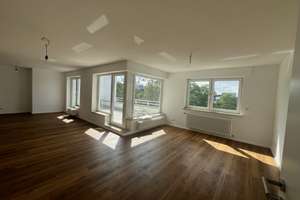 Traumhafte 4-Zimmer-Dachgeschosswohnung nach Kernsanierung in Köln-Lindenthal