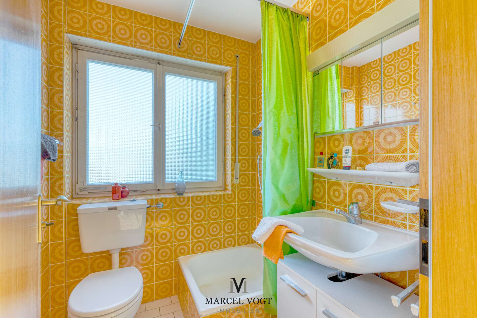 Immobilie in Baltmannsweiler - Perfektes Zuhause für jede Lebensphase -
Wohnraum mit Flexibilität für Familie und Kapitalanlager - Bild 2