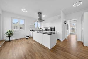 Exklusives Penthouse in den Heinrich-Heine-Gärten