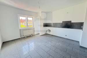 Wohnen auf zwei Ebenen – 4-Zimmer-Maisonettewohnung mit sonnigem Balkon. – Die vollständige Adresse der Immobilie erhältst du vom Anbieter., 51103 Höhenberg, Köln – Vorschaubild 7
