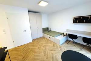 Direkt zu Innenhof mit EBK und Balkon! Mitten in Adlershof! – Glienicker Weg 136, 12489 Adlershof, Berlin – Vorschaubild 9