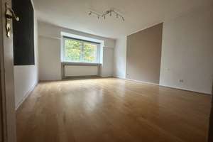 WG-Zimmer ab 250 € kalt| 4 Zi-DG-Wohnung Wuppertal | sofort frei – Königsbergerstr. 38, 42277 Oberbarmen, Wuppertal – Vorschaubild 6