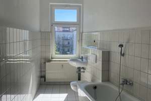 +++GROßE 1-R. WHG. m. BALKON+TAGESLICHTBAD m. WANNE+++SEHR GROßZÜGIGE RÄUME+++ – Reichpietschstraße 27, 4317 Reudnitz-Thonberg, Leipzig – Vorschaubild 4
