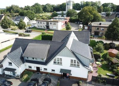 Mehrfamilienhaus mit 3 Wohneinheiten & Ferienwohnung