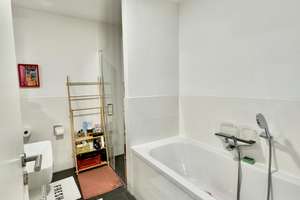 Moderne 3-Zimmer Wohnung – Die vollständige Adresse der Immobilie erhältst du vom Anbieter., 10249 Friedrichshain, Berlin – Vorschaubild 11