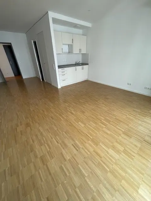 Modernes Studentenapartment mit Einbauküche - Photo 2