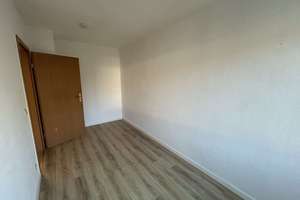 Sonnige 3 Zimmer Wohnung mit Balkon & Tageslichtbad in Chemnitzer Zentrum sofort frei – Reitbahnstraße 49, 9111 Zentrum, Chemnitz – Vorschaubild 8