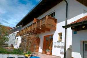 Attraktives Mehrfamilienhaus mit 5 WE und guten Mieteinnahmen in idyllischer Lage – Rottal-Inn (Kreis) – Vorschaubild 1