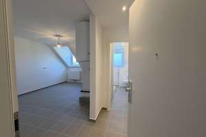 Erstbezug nach Kernsanierung - Hochwertige 2-Zimmer-Altbauwohnung in der Karlsruher Weststadt