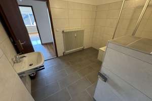 Helle, geräumige und frisch sanierte 2,5 Zimmer-Dachgeschosswohnung – Uhlandstraße 1, 92637 Hammerweg, Weiden in der Oberpfalz – Vorschaubild 4