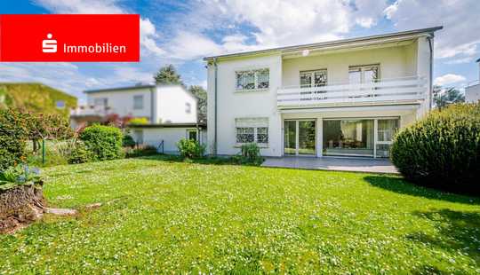 Bild von Frankfurt-Ginnheim: Freistehendes Einfamilienhaus im gehobenem Wohnumfeld!