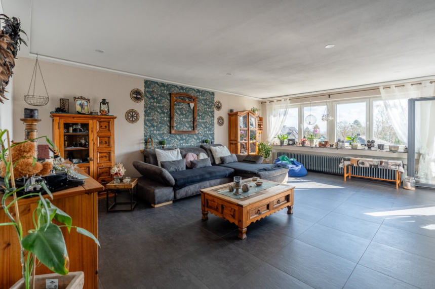 Immobilie in Mendig - Stilvoller Bungalow mit Balkon und herrlichem Garten - Bild 3