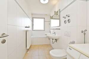 AIGNER - Idyllische 4-Zimmer-Wohnung in der Messestadt Riem! – Die vollständige Adresse der Immobilie erhältst du vom Anbieter., 81829 Messestadt Riem, München – Vorschaubild 7