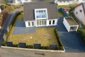 Zur Miete in Niederstotzingen: Familienfreundliches Einfamilienhaus mit Garten und Garage! – Auf der Laube 15, 89168 Niederstotzingen – Vorschaubild 2