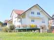 Reserviert! 3-Familien-Haus m. herrl. Ausblick + schönem Garten
– nur ca. 3 km v. Stadtrand Dingol