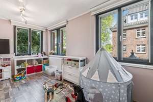 Ihr neues Zuhause in Niederkassel –   Terrassenwohnung über 3 Etagen mit Garten – 40547 Niederkassel, Düsseldorf – Vorschaubild 9