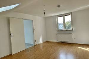 Ab sofort bezugsfrei –  Dachgeschosswohnung in beliebter Lage der Mainzer Neustadt. – Adam-Karillion-Straße 00, 55118 Neustadt, Mainz – Vorschaubild 24