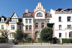 Hannover - Malerviertel: Charmante Altbauwohnung zum Renovieren!