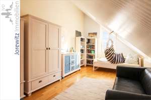 Wohnen in einer der besten Lagen Bielefelds, in Hoberge-Uerentrup – Zweifamilienhaus mit schönem Gar – Die vollständige Adresse der Immobilie erhältst du vom Anbieter., 33619 Dornberg, Bielefeld – Vorschaubild 18