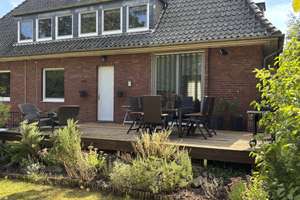 Schwachhausen: Einfamilienhaus mit ELW (Gewerbe) & großem Garten - Projektentwicklung möglich