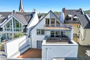 Exklusive Dachgeschosswohnung mit Einbauküche und großem Sonnenbalkon inkl. Panoramablick im Zentrum – Hauptstraße 70, 53604 Bad Honnef – Vorschaubild 20