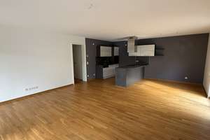 Moderne 4-Zimmer-Erdgeschosswohnung mit Garten in ruhiger Lage von Fürth – Grundigpark 13, 90768 Oberfürberg, Eschenau, Fürth – Vorschaubild 2