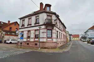 Vermietetes Mehrfamilienhaus mit historischem Charme – Neunkirchen (Kreis) – Vorschaubild 2