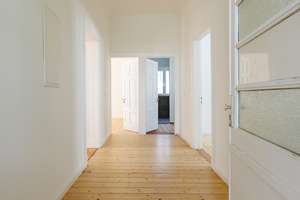 Erstbezug nach Sanierung – Stilvolle Altbauwohnung in zentraler Lage Bielefeld – Die vollständige Adresse der Immobilie erhältst du vom Anbieter., 33602 Mitte, Bielefeld – Vorschaubild 7