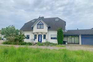 Elegantes Einfamilienhaus mit Einliegerwohnung in St. Leon-Rot – Rhein-Neckar-Kreis – Vorschaubild 1