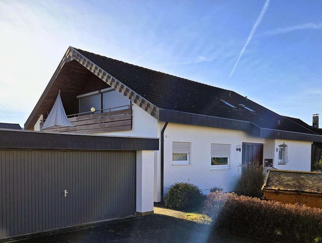 Immobilie in Böbingen an der Rems - Schönes Zweifamilienhaus in Böbingen zu verkaufen - Bild 0