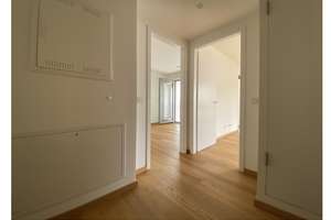 Wohnen mit Charakter: 2-Zimmer-Wohnung in Trudering – 81825 Gartenstadt Trudering, München – Vorschaubild 1