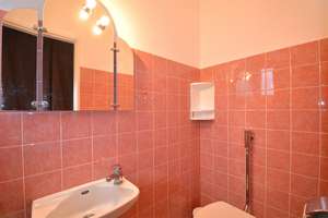 „Willkommen Zuhause – Doppelhaushälfte mit Terrasse und Garten“ – Die vollständige Adresse der Immobilie erhältst du vom Anbieter., 12305 Lichtenrade, Berlin – Vorschaubild 10