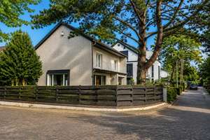 Hollenders Immobilien: Gepflegtes Einfamilienhaus mit Modernisierungsbedarf in attraktiver Lage