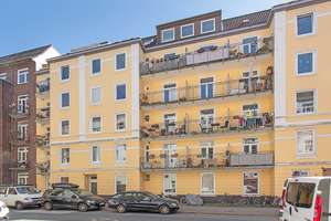 Jugendstil mit Balkon, Stuck und  Pitchpine in Eimsbüttel mit 3 großen Zimmern – Die vollständige Adresse der Immobilie erhältst du vom Anbieter., 20255 Eimsbüttel (Ortsteil), Hamburg – Vorschaubild 17