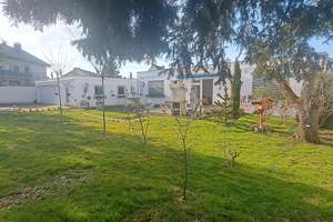## Schöner Bungalow in ruhiger Lage # Terrasse & Garten # Lagerhalle & Hof # 6 Garagen # 8 PKW-ST ## – Die vollständige Adresse der Immobilie erhältst du vom Anbieter., 76437 Rastatt – Vorschaubild 1