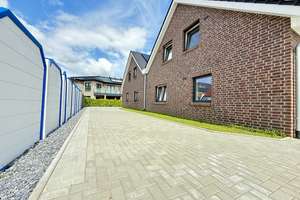 * Neubau * TOP Lage * PV-Anlage * Lüftungsanlage * elektr. Jalousien * Carport * Infrarot Heizung * – Die vollständige Adresse der Immobilie erhältst du vom Anbieter., 26639 Wiesmoor – Vorschaubild 5