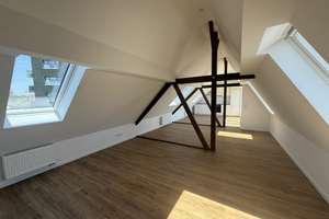 Erstbezug Dachgeschosswohnung mit Balkon in Köln-Rodenkirchen mit neuer Einbauküche – Maternusstraße 39, 50996 Rodenkirchen (Ortsteil), Köln – Vorschaubild 10