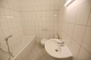 Johannstadt, Nähe Medak, Schöne 4-Raum-Wohnung mit Dielenfußboden und Balkon – Hertelstraße 16, 1307 Johannstadt-Nord, Dresden – Vorschaubild 9