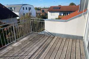 Geschmackvolle 3-Raum-Wohnung mit Balkon und EBK in Ingolstadt – Dominikus-Schneider-Straße 19, 85053 Südost, Ingolstadt – Vorschaubild 2
