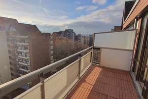Große sanierte 3 Zimmer Wohnung in Köln Weiden in der obersten Etage mit Einbauküche – Lübecker Str. 13, 50858 Weiden, Köln – Vorschaubild 8