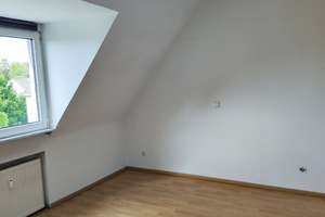 3-Zimmer-Wohnung mit Balkon in Köln-Dellbrück – Dabringhauser Straße 121, 51067 Dellbrück, Köln – Vorschaubild 4
