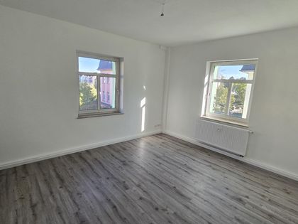 Offers 2 Raum Wohnung mit Balkon ab sofort Zwickau Pölbitz zu vermieten