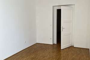 Gepflegte 2-Zimmer-Erdgeschosswohnung mit Balkon, Innenhofblick und Wohnküche – Elsenheimerstr. 24, 80687 Friedenheim, München – Vorschaubild 5